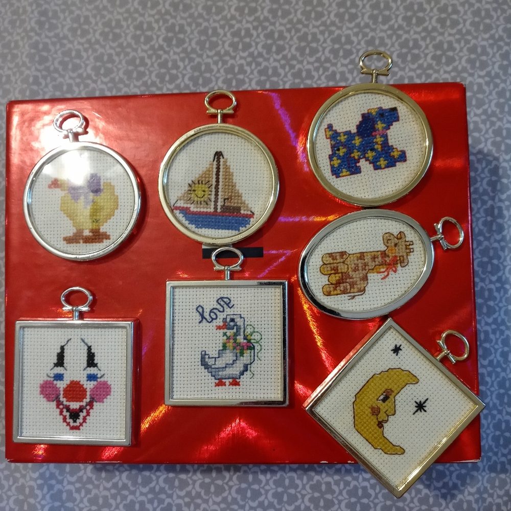 New Handmade Cross Stitch Baby Motifs Gold/Sliver Small Frame 7 PC
